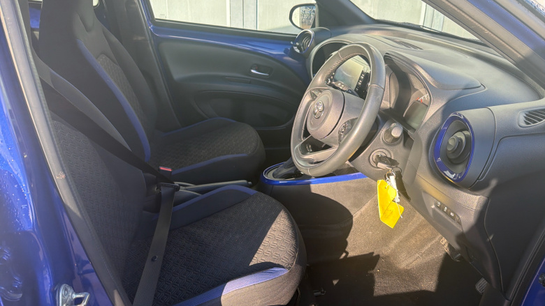 Toyota Aygo X 1.0 VVT-i Edge 5dr Auto Petrol Hatchback